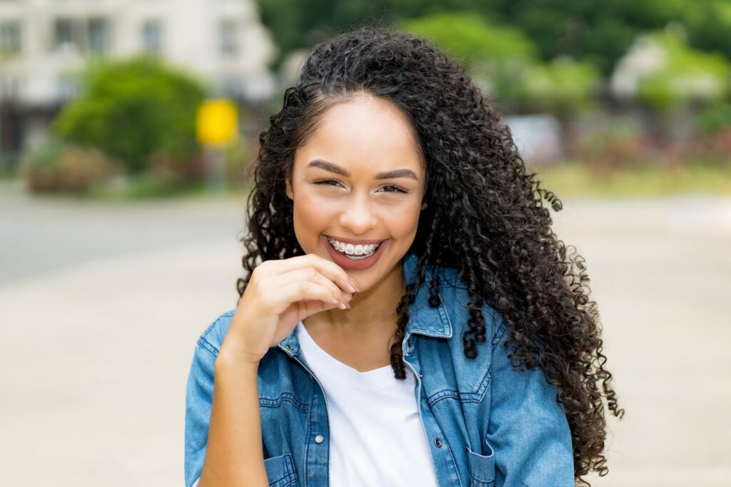 Metal Braces vs. Clear Braces: Which Is Right for You?